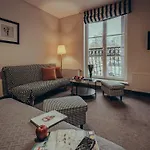 Moon Garden Old Town 4*