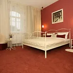 Moon Garden Old Town