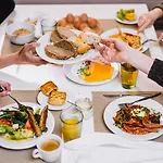 Moon Garden Old Town Hotell 4*