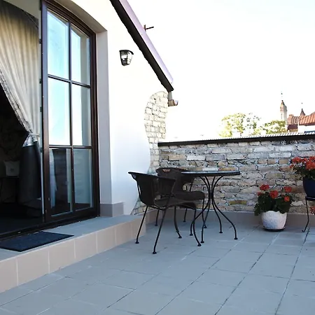 Moon Garden Old Town Hotel 4* VNO
