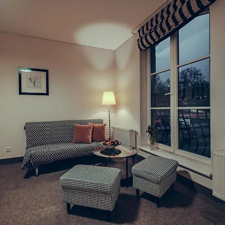 Szálloda Moon Garden Old Town 4*