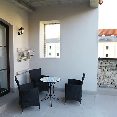 Moon Garden Old Town 4* וילנה