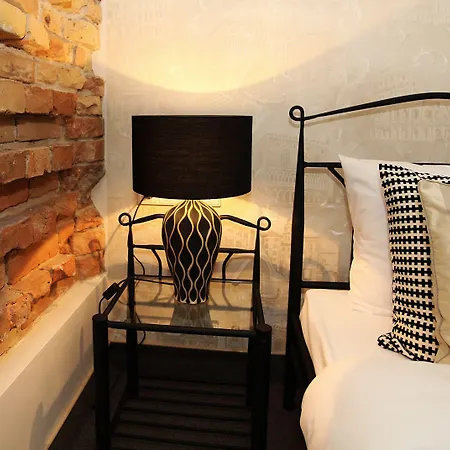 Moon Garden Old Town 4*