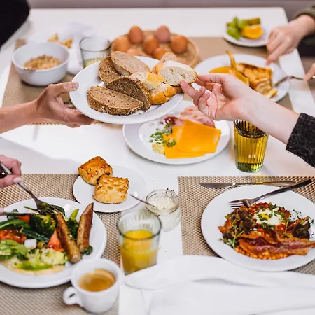 Moon Garden Old Town Szálloda 4*