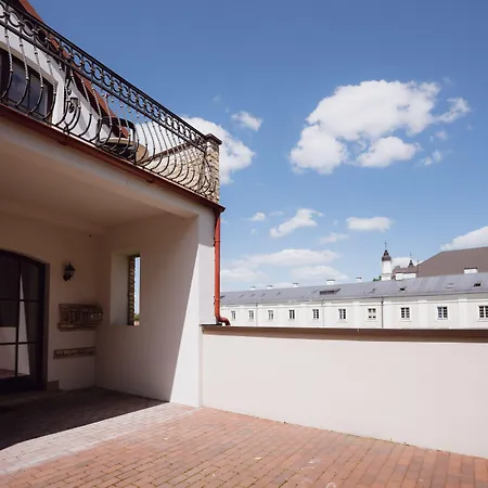 Moon Garden Old Town Hotel 4*