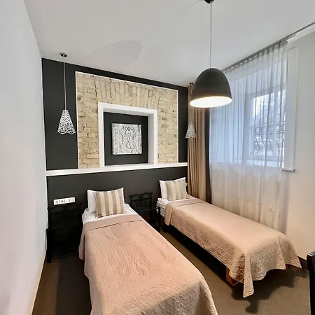 Moon Garden Old Town Szálloda