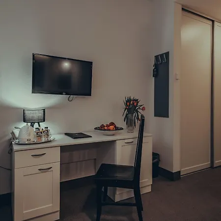 Moon Garden Old Town מלון 4*