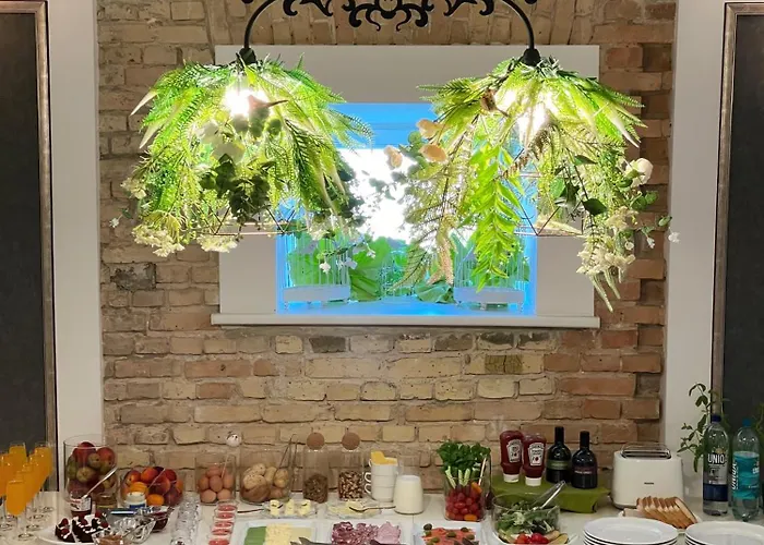 מלון Moon Garden Old Town וילנה