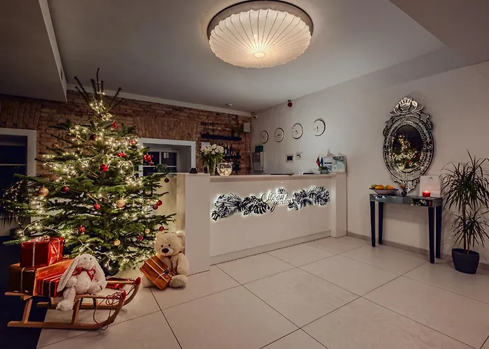 Moon Garden Old Town מלון 4*