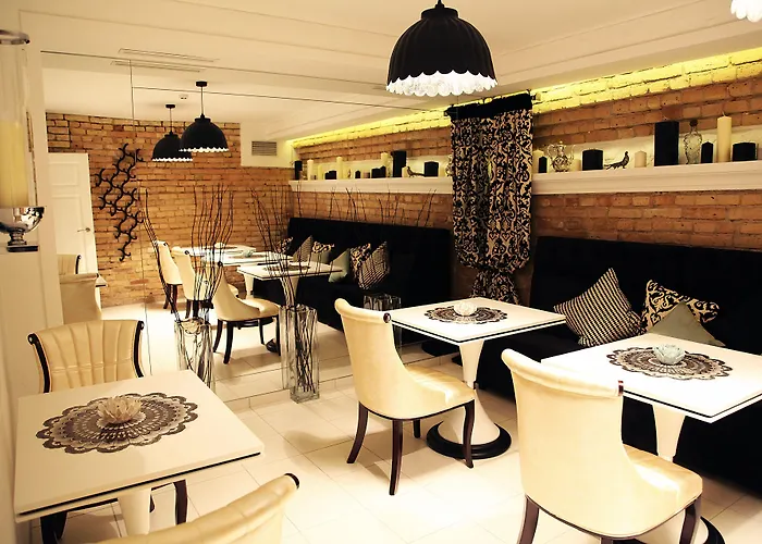 Hotel Moon Garden Vilnius