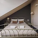 Moon Garden Old Town Otel Vilnius