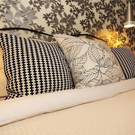 Hotel Moon Garden Old Town Vilnius