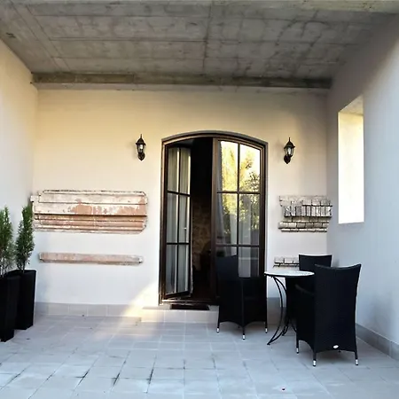 Moon Garden Old Town 4*