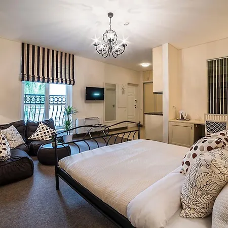 Hotel Moon Garden Old Town Vilna