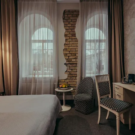 Hotel Moon Garden Old Town