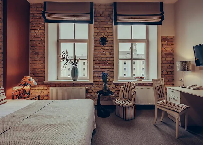 Hotel Moon Garden Old Town Vilna