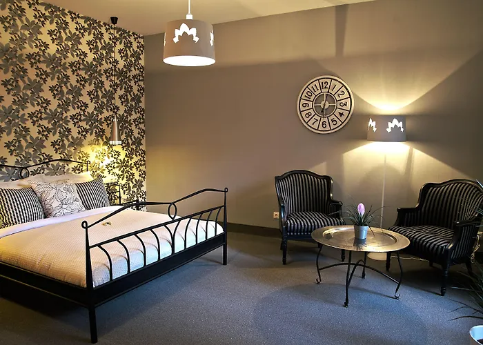 Moon Garden Old Town Hotel Vilna