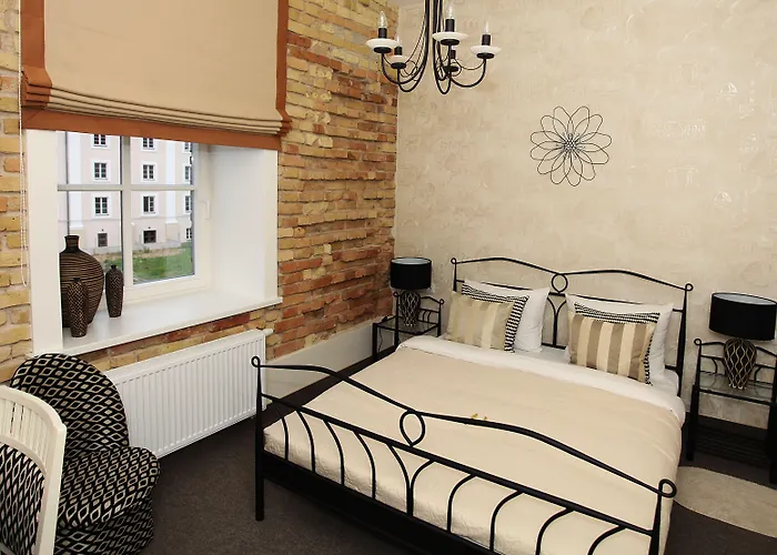 Moon Garden Old Town Hotel Vilna