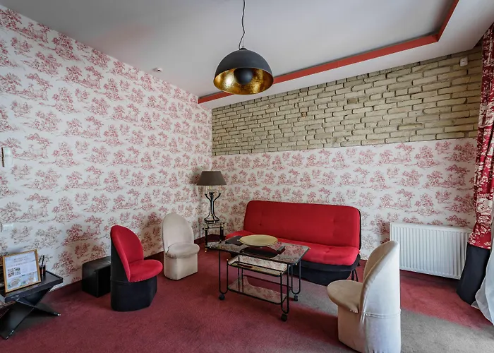 Hotell Moon Garden Old Town 4*