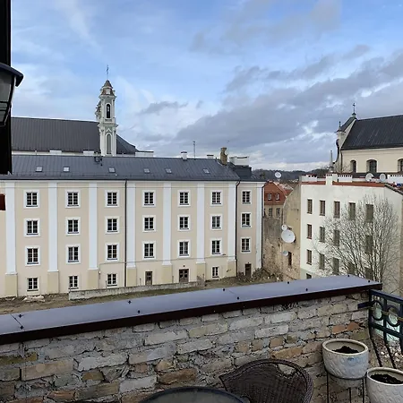 Moon Garden Old Town Отель Вильнюс